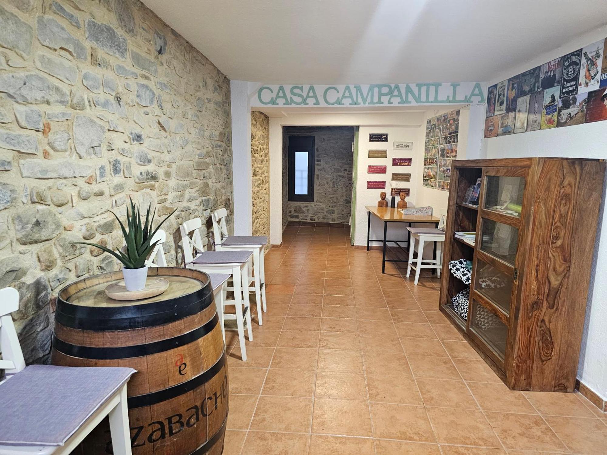 Casa Campanilla Jaca Hotel Екстериор снимка